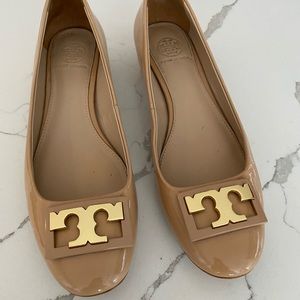 Tory Burch neutral low heels
